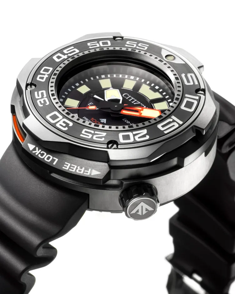Promaster 1000M Pro Diver - Men's Eco-Drive Titanium Dive Watch Promaster 1000M Pro Diver - Men's Eco-Drive Titanium Dive Watch